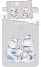 Load image into Gallery viewer, Hippo Familie Baby Dekbedovertrek I Love You - 100 x 135 cm + 40 x 60 cm
